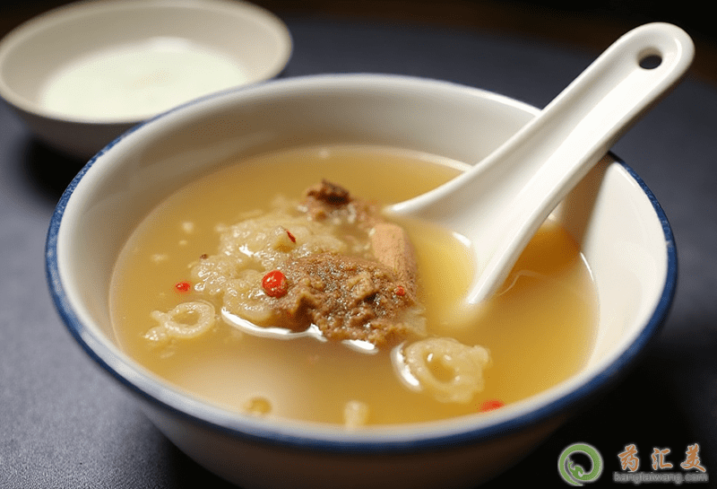 銀耳桃膠一起煮的作用 銀耳桃膠一起煮的作用